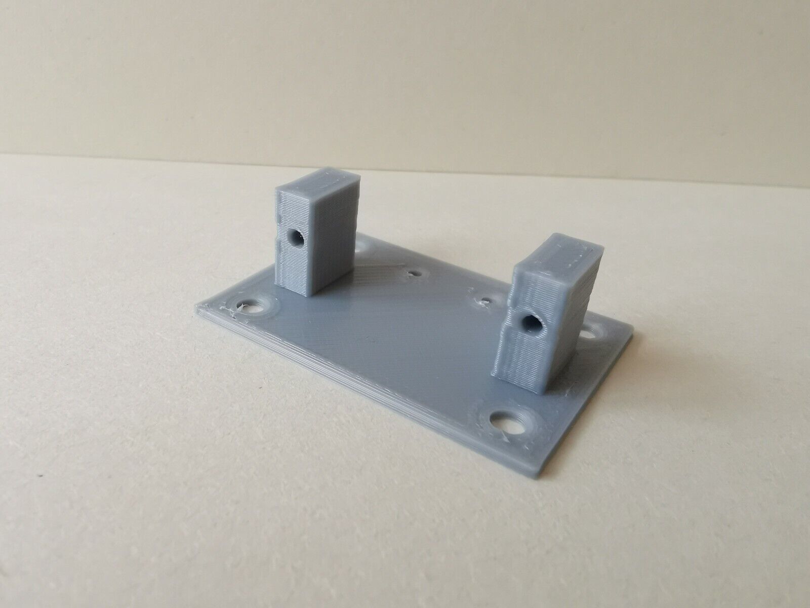 5x Servohalterung Weichenantrieb Servohalter für MG90S Spur H0,TT,N,Z
